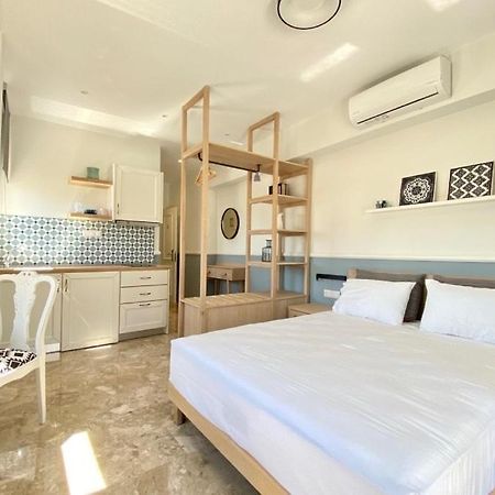 Mageiras Boutique Hotel Афитос Екстериор снимка