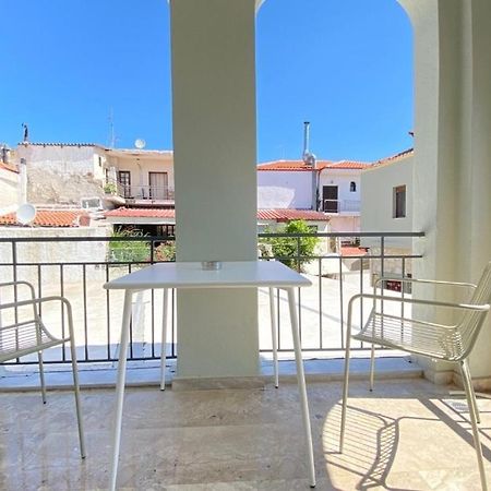 Mageiras Boutique Hotel Афитос Екстериор снимка