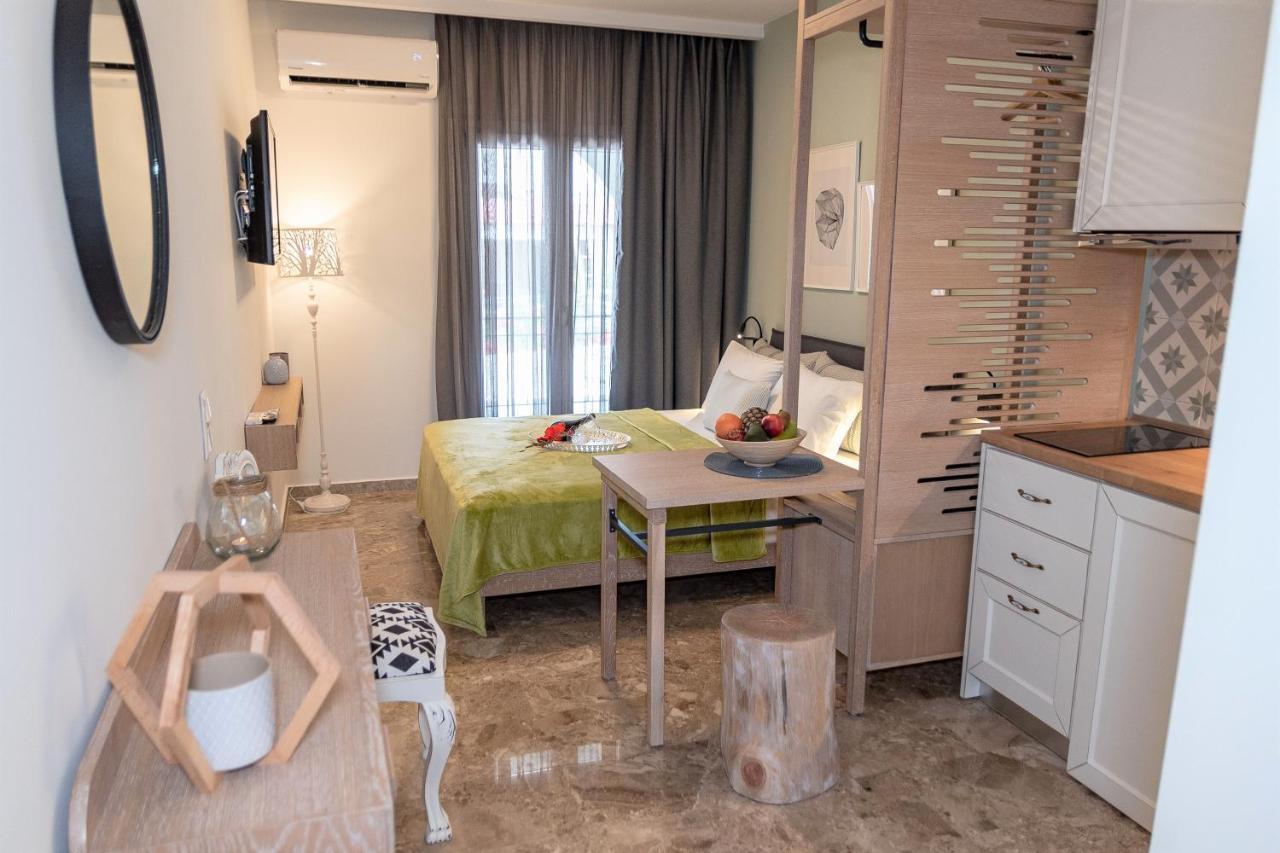 Mageiras Boutique Hotel Афитос Екстериор снимка