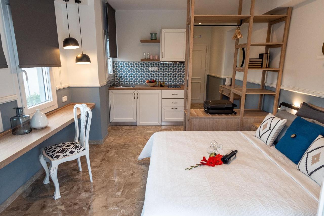 Mageiras Boutique Hotel Афитос Екстериор снимка
