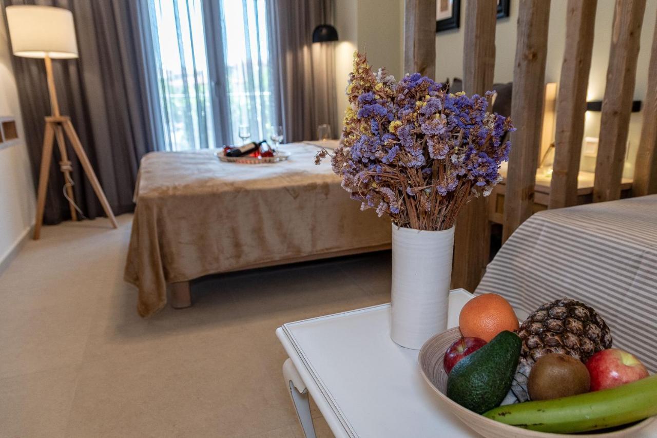 Mageiras Boutique Hotel Афитос Екстериор снимка