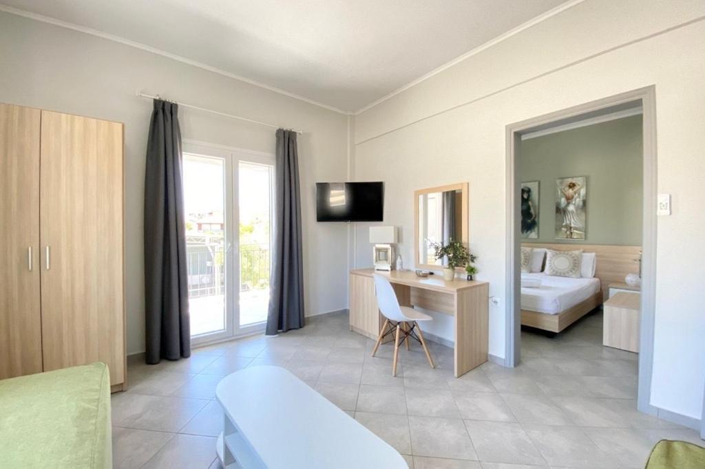 Mageiras Boutique Hotel Афитос Екстериор снимка